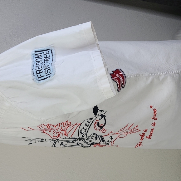 Shirt Size Large White Black Red Embroidery Short Sleeve Unique Skater Surfer - Picture 6 of 8